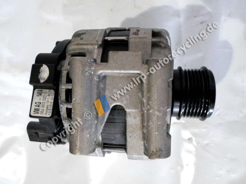 Audi A3 8V Bj. 2012 original Generator Lichtmaschine 140A 06J903023G 7209km